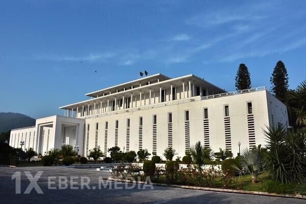 Pakistan vasitəçiliyə davam edəcək