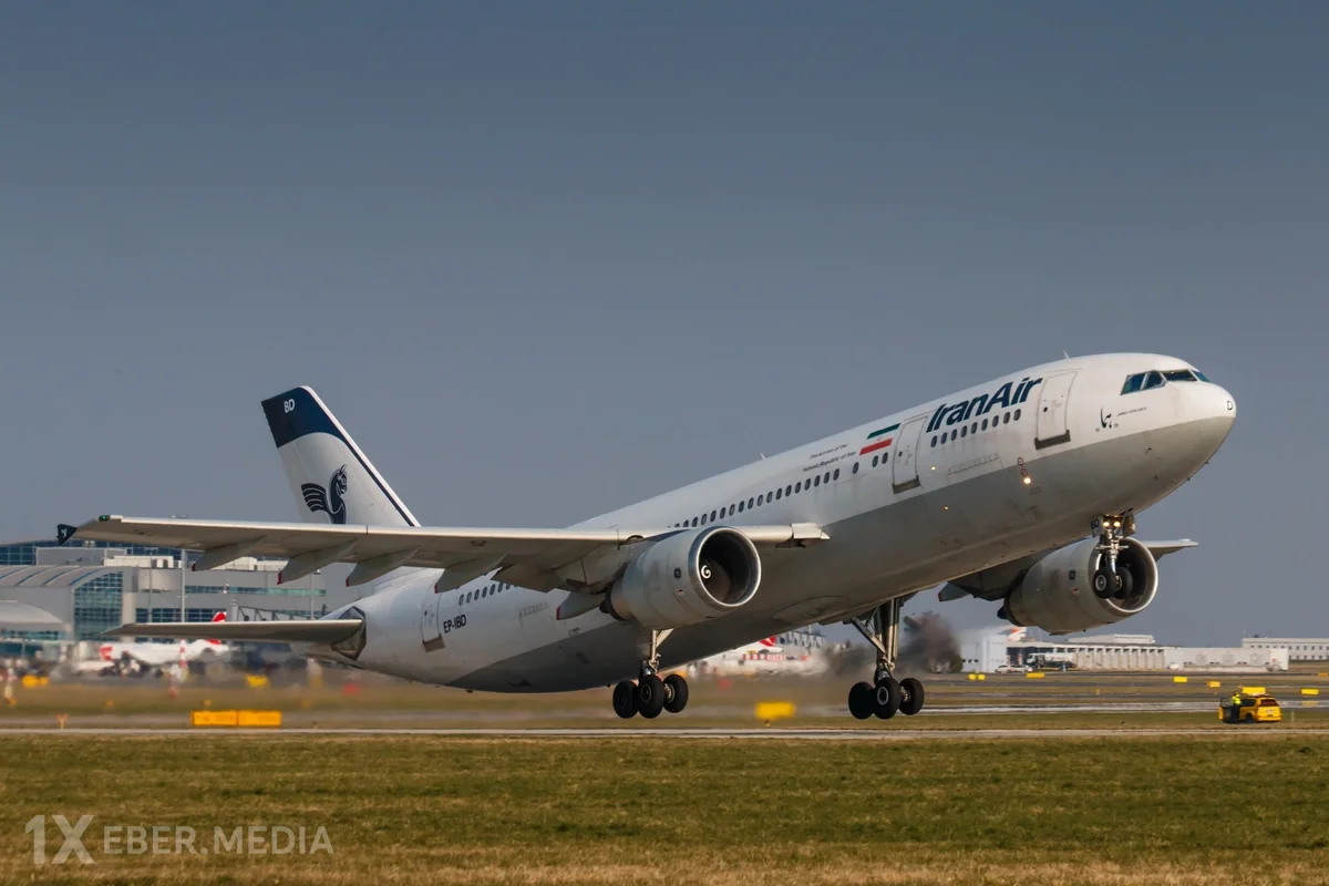 İran hava məkanını qismən açdı