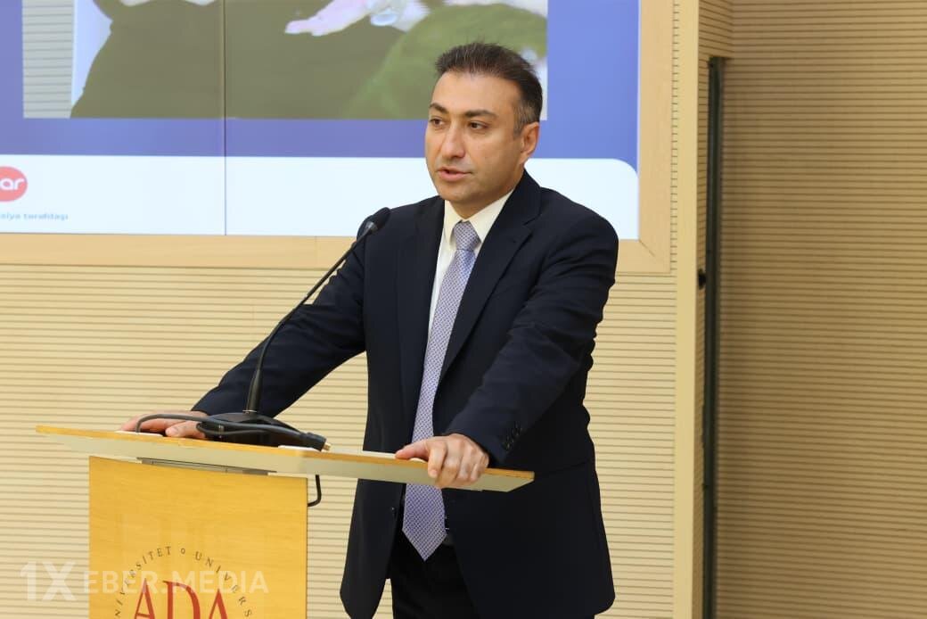 TƏBİB rəhbəri bütün müşavirlərini niyə işdən çıxarır?