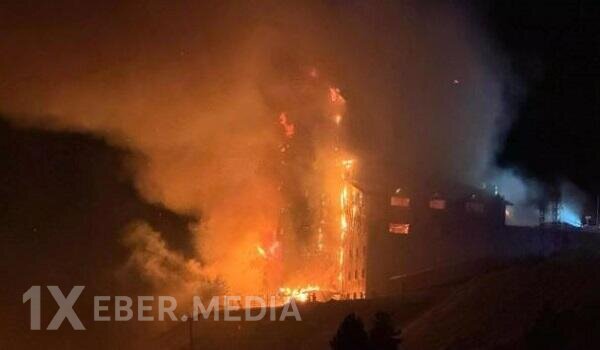 Ankarada fabrikdə güclü yanğın - Video