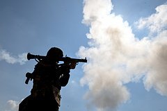 Qardaşlarının ardınca Şimal Hərbi Dairəsinə gedən rusiyalı qadın cəbhədəki ilk günündə Ukrayna Silahlı Qüvvələrinin hücumu barədə danışıb