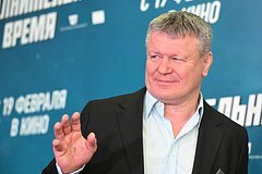 Taktarov ABŞ-dakı həyatı bir cümlə ilə təsvir etdi