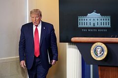 Tramp İran əməliyyatı ilə bağlı tələyə düşüb