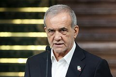 İran prezidenti Lukaşenko ilə danışıqlara başladı