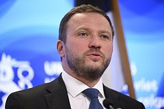 Estoniya Xarici İşlər Nazirliyinin rəhbəri utandı