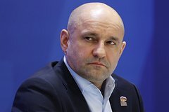 Putinin səlahiyyətli nümayəndəsi Dyatlov aşırımını ziyarət etdi