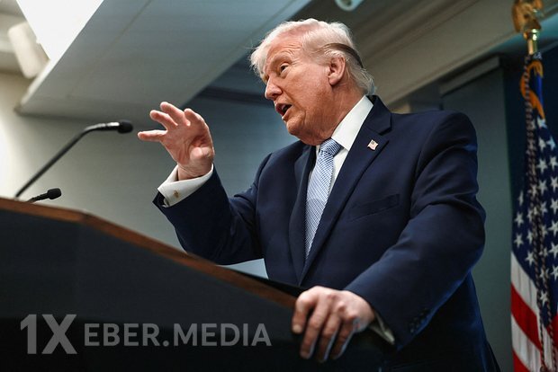 Tramp İranı bir gecədə məhv etməklə hədələdi