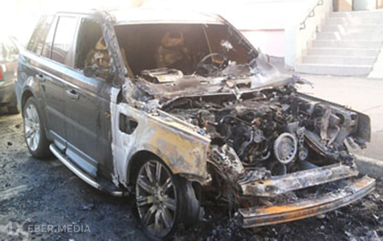 Kənar Dairəvi yolda “Land Rover” yandı