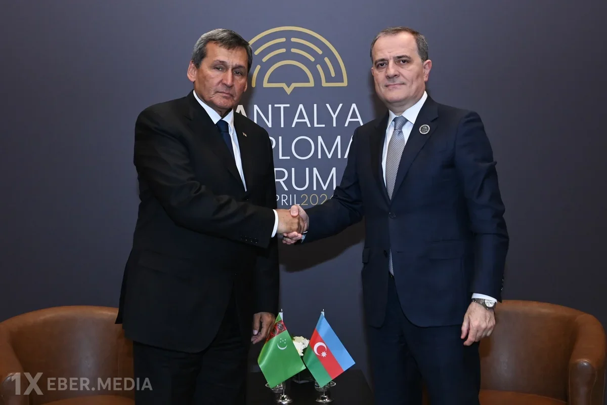 Antalyada Azərbaycan–Türkmənistan tərəfdaşlığı müzakirə edilib