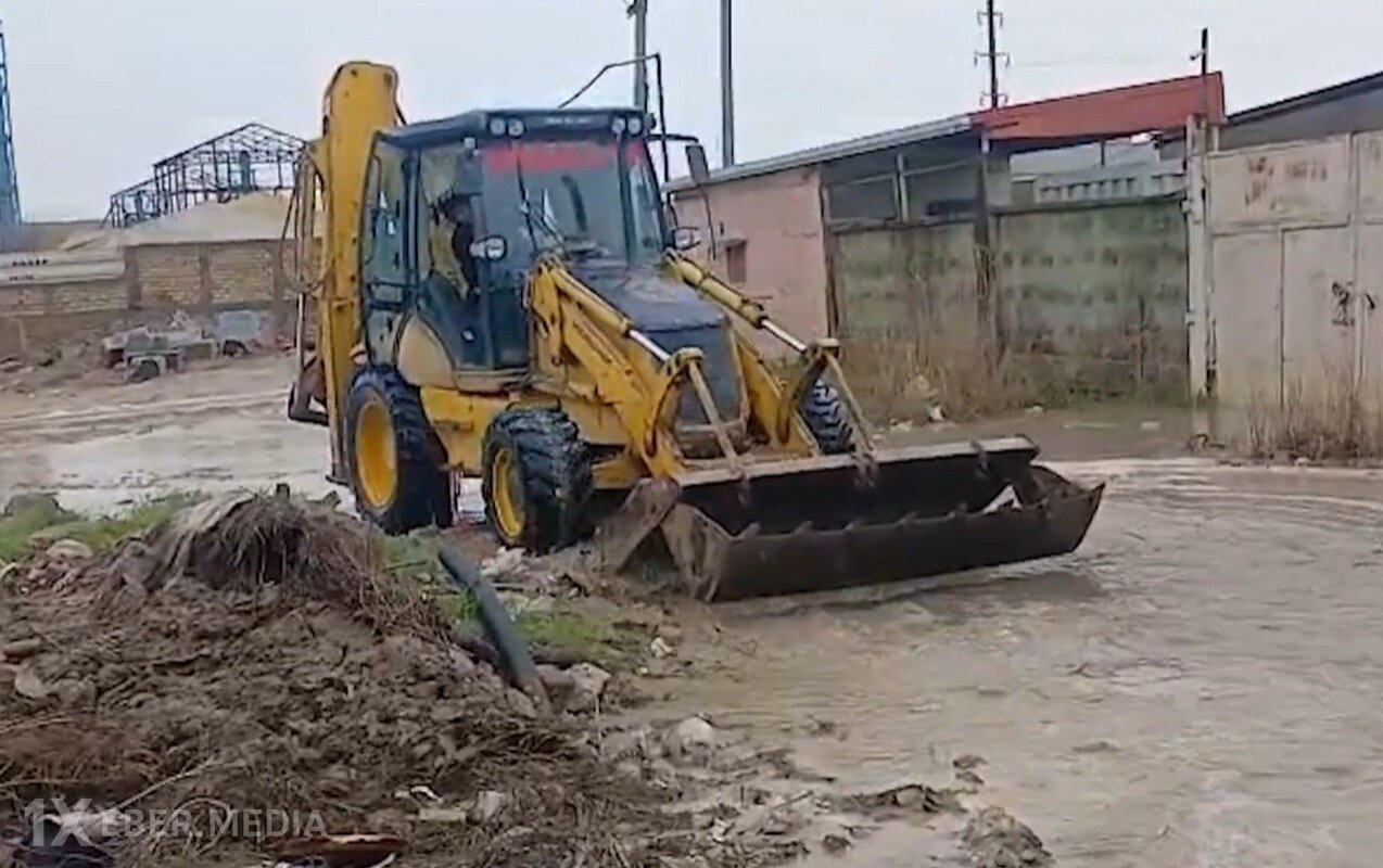 “Azərişıq” yağışa görə gücləndirilmiş rejimdə çalışır - VİDEO