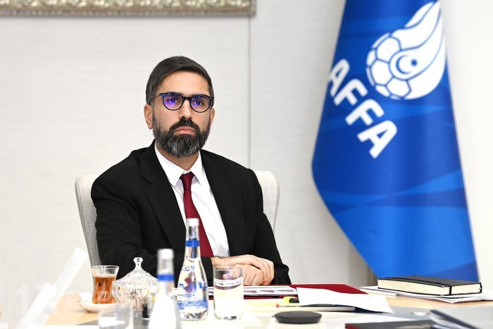Rövşən Nəcəfdən "qalmaqallı" təbrik...