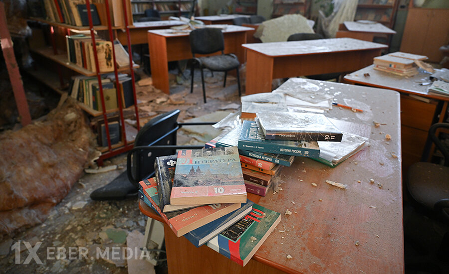 Ukrayna Zaporojye bölgəsində bir məktəb və bir uşaq bağçasına zərbə endirib