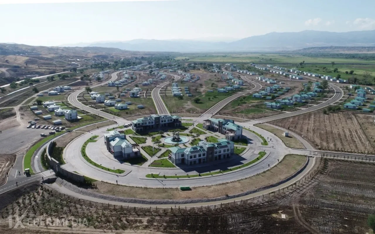 Qarabağda şəhər və kəndlərin yenidən qurulması ilə bağlı RƏSMİ AÇIQLAMAr