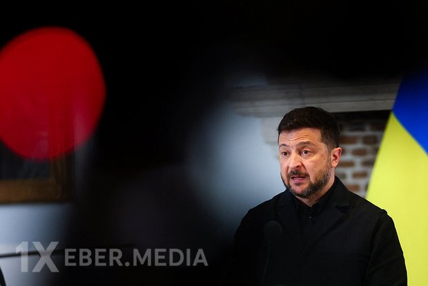 Zelenski ilə əlaqəli biznesmen ona qarşı məhkəməyə müraciət edib.