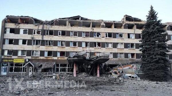Ukrayna ordusu Luqanskda kollecə zərbə endirdi: ölən var