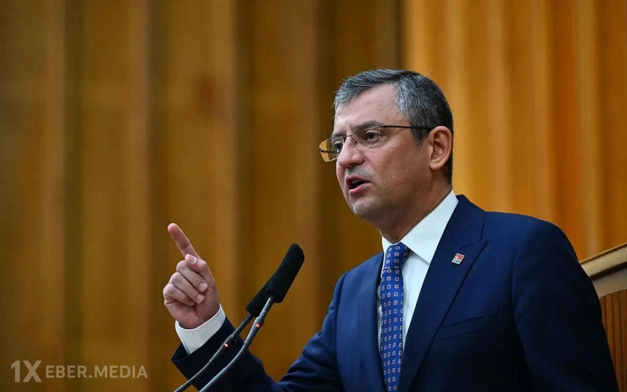 Özgür Özel CHP parlament qrupunun sədri seçilib