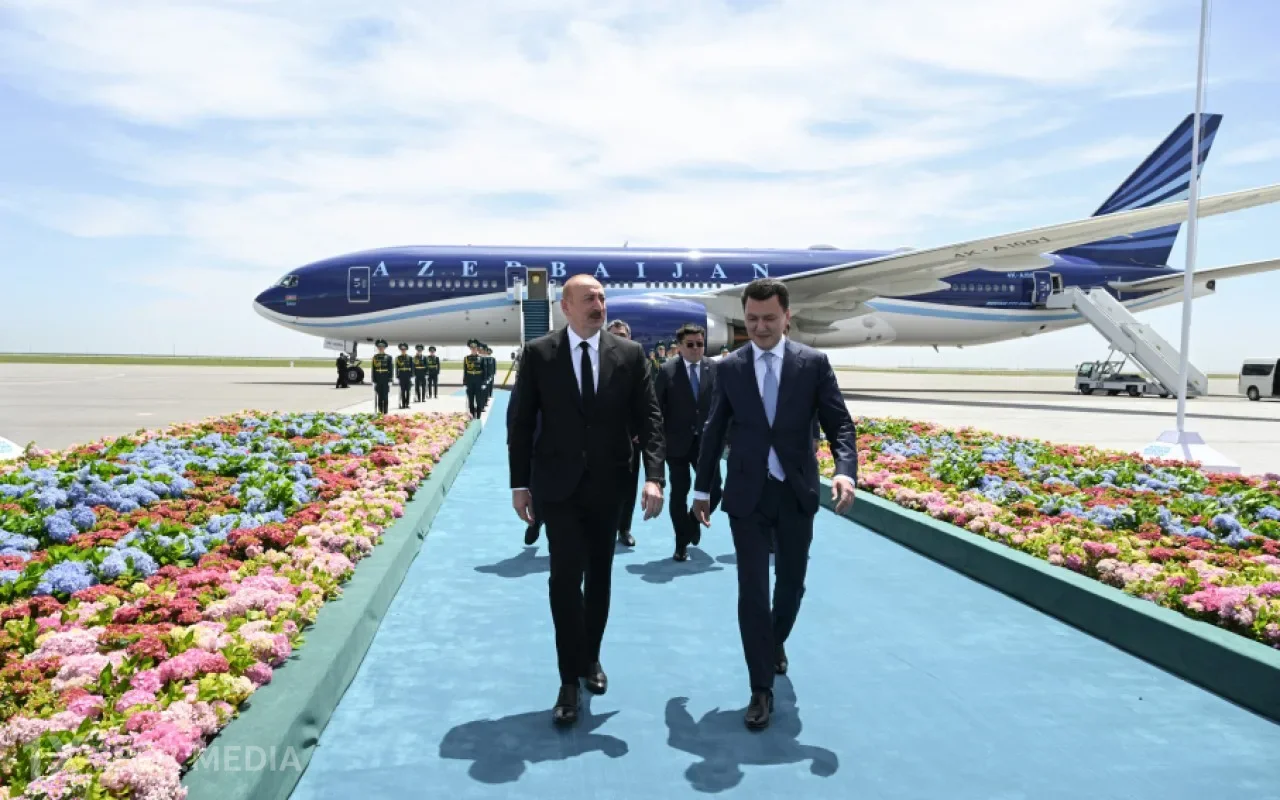 İlham Əliyev Qazaxıstana getdi - FOTOLAR