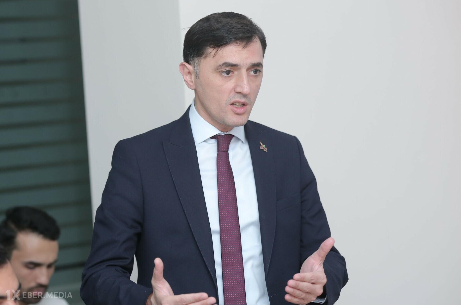 Metropoliten rəisi vəzifəsinin məsuliyyətini dərk etmir