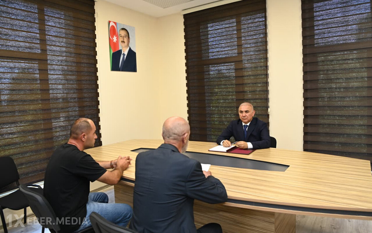 Vüqar Əhmədov Qaxda vətəndaşları qəbul etdi