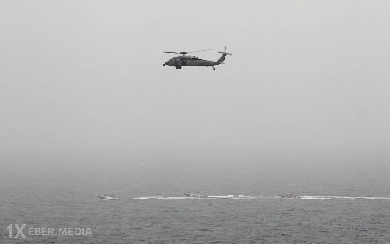 Döyüş helikopteri Hörmüz boğazı yaxınlığında qəzaya uğradı