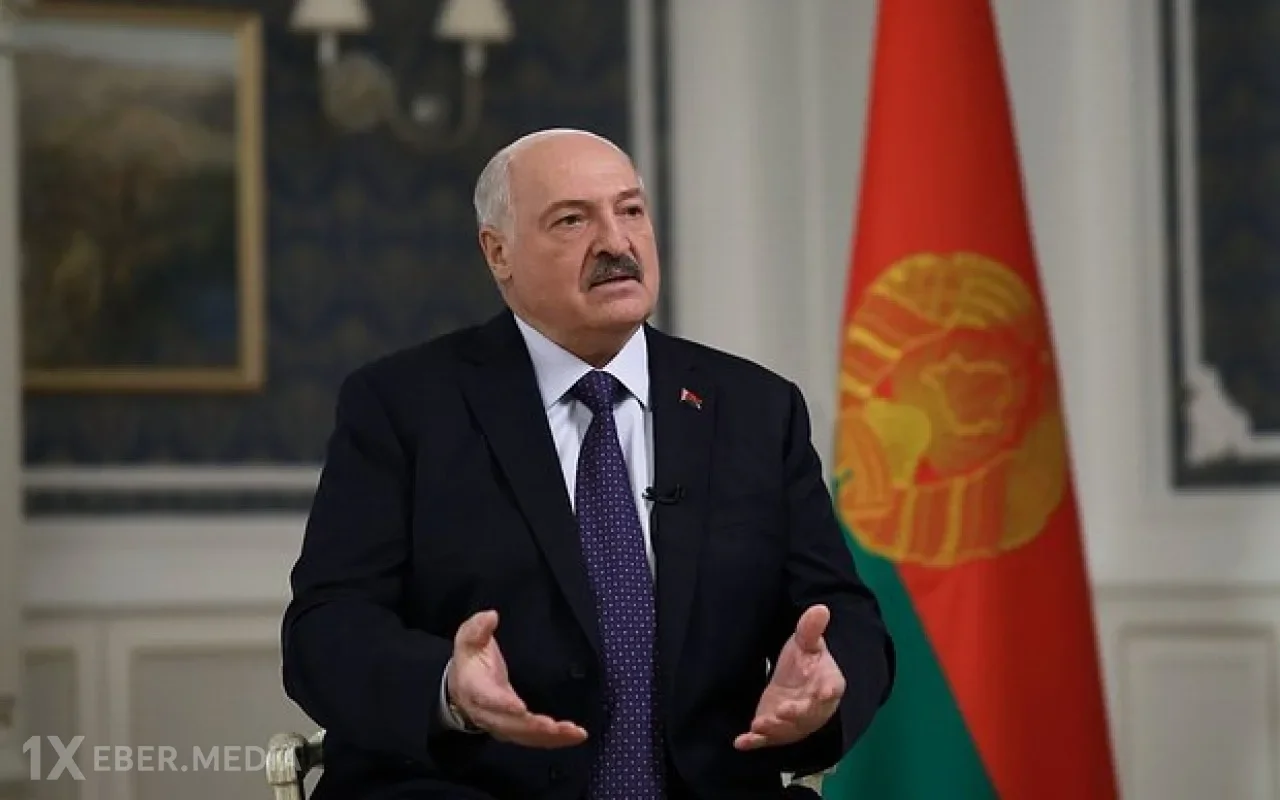"Mən diktator deyiləm" - Lukaşenko