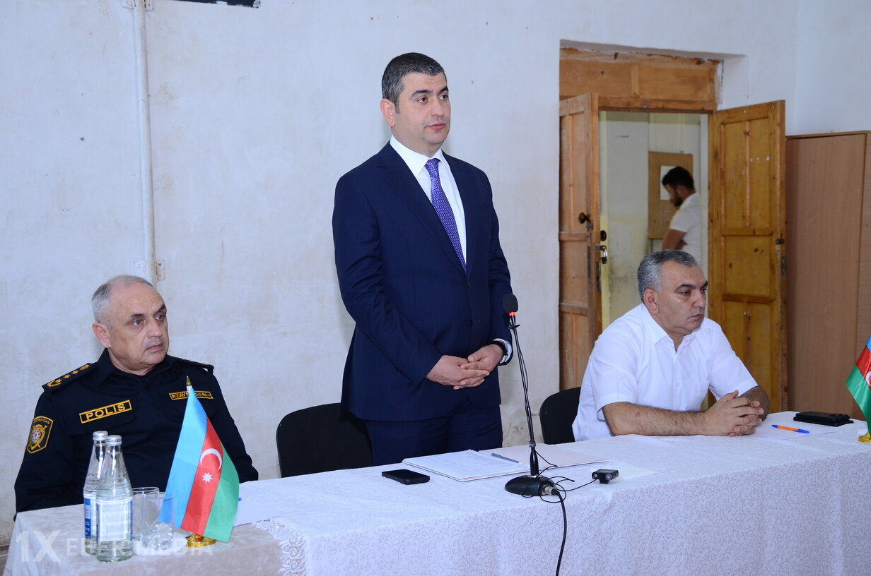Elşən Həsənli Qaraqocalı kənd sakinləri ilə görüşdü