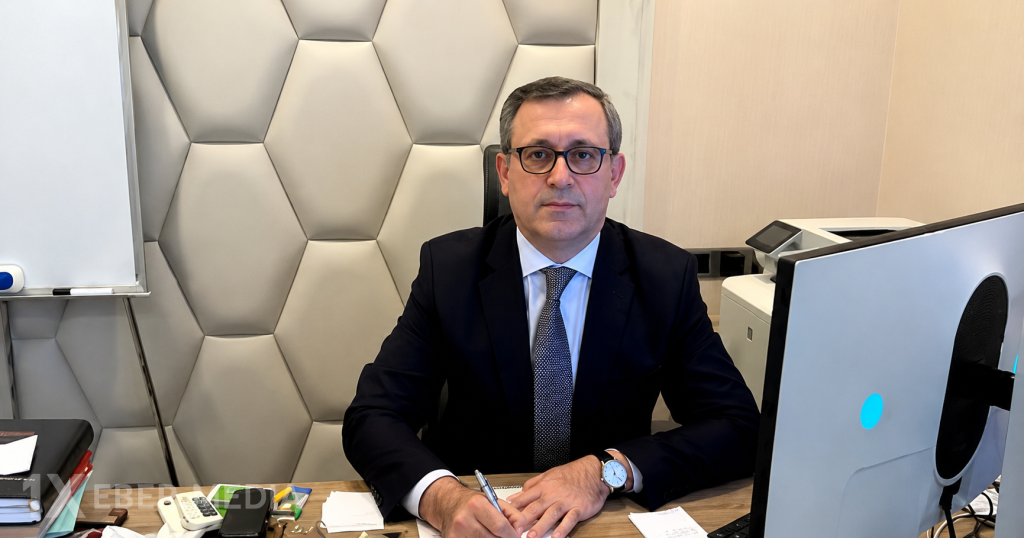 Eynulla Fətullayevin saytını satdığı Adəm İsmayılov kimdir?