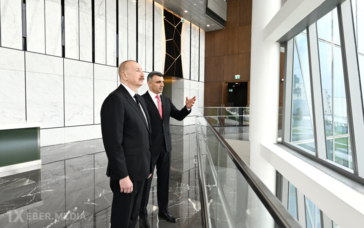 Prezident Mərkəzi Bankın yeni binasının açılışında