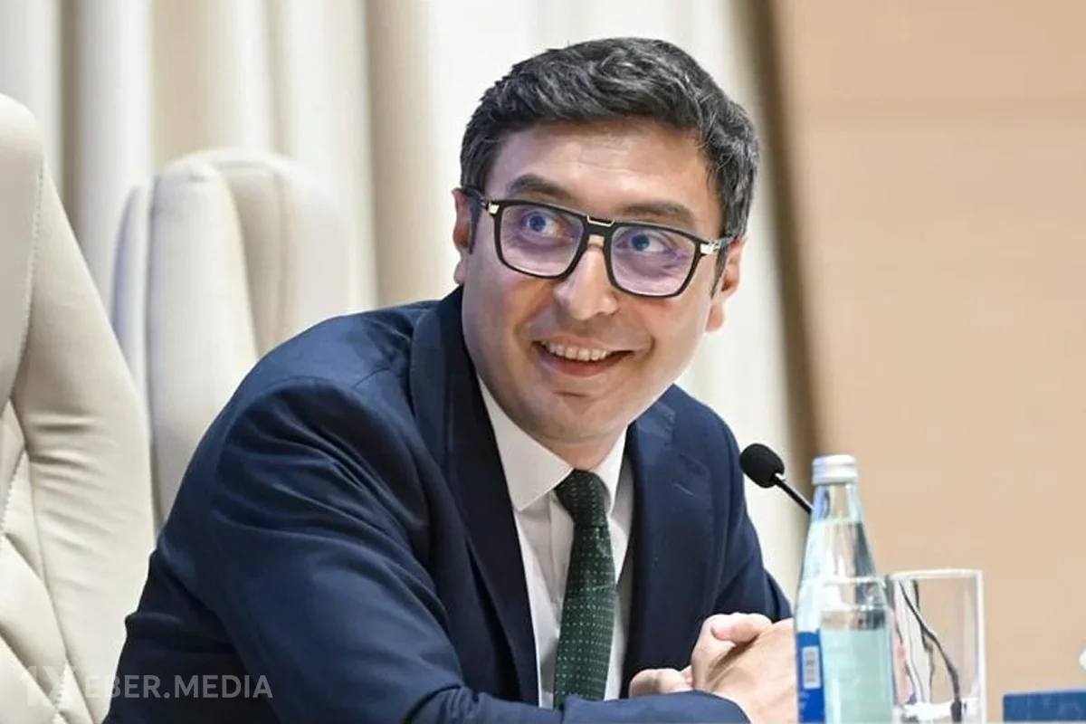 Fərid Qayıbov Azərbaycanı beynəlxalq yarışlarda uğurla təmsil etmiş idmançılarla görüşüb