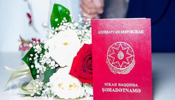 Boşandığı şəxslə yenidən nikaha daxil olanların sayı...