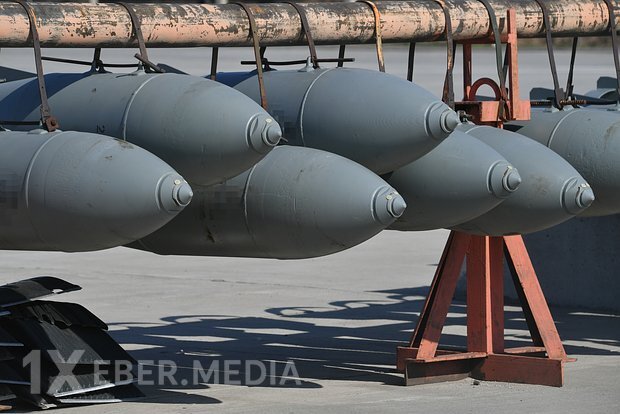 Ukrayna Rusiya obyektlərinə idarəolunan aviasiya bombaları ilə zərbə endirdi