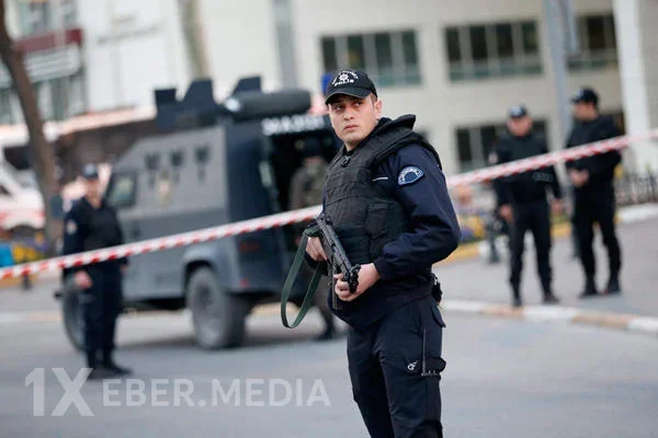 Azərbaycanlı qadınlar avtomobildə güllələndi, biri öldü