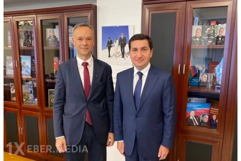 Hikmət Hacıyev Litva səfiri ilə görüşdü