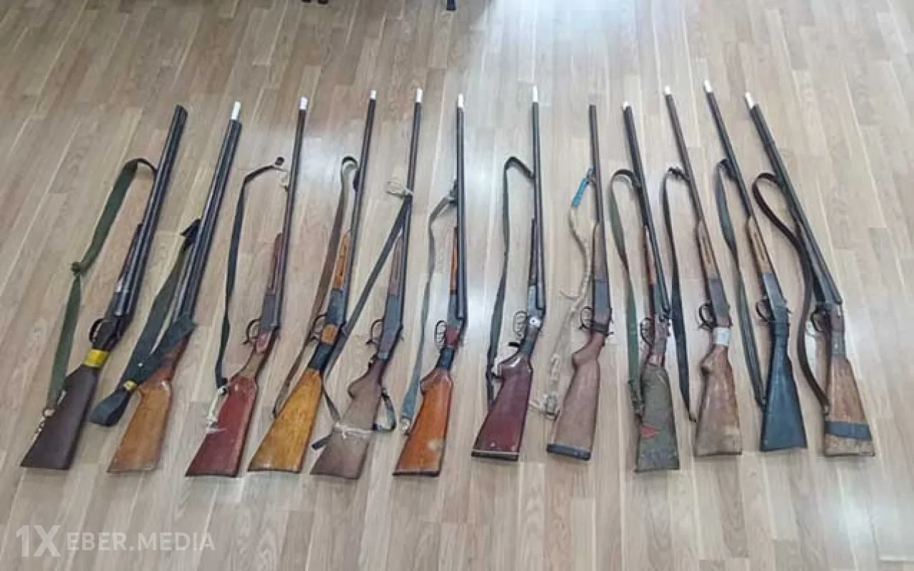 Polis qanunsuz saxlanılan 14 tüfəng aşkarladı