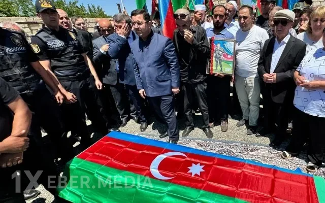 Goranboyda itkin-şəhid Rauf Əhmədovla vida mərasimi keçirildi