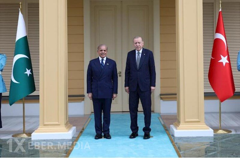 Şahbaz Şərif Türkiyədə səfərdədir