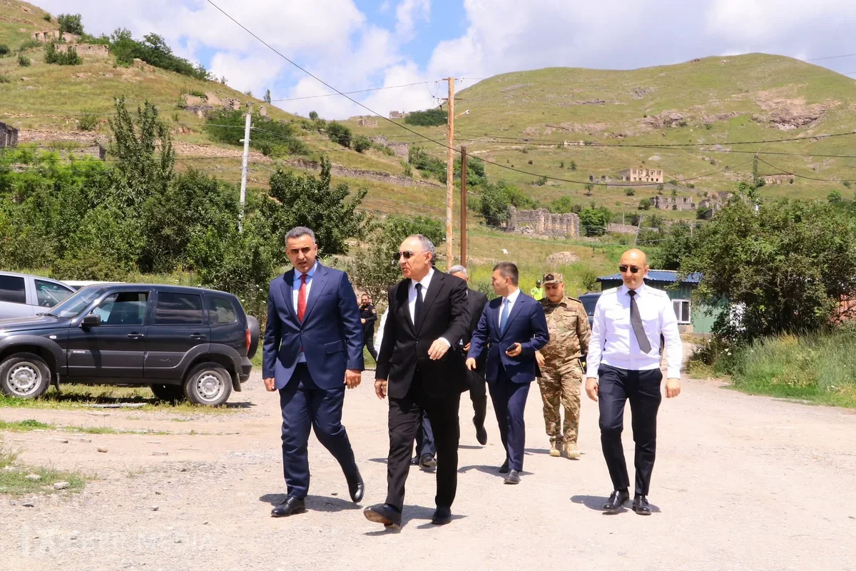Kamran Əliyev Kəlbəcərdə prokurorluq oraqanlarının xidməti fəaliyyəti ilə tanış olub