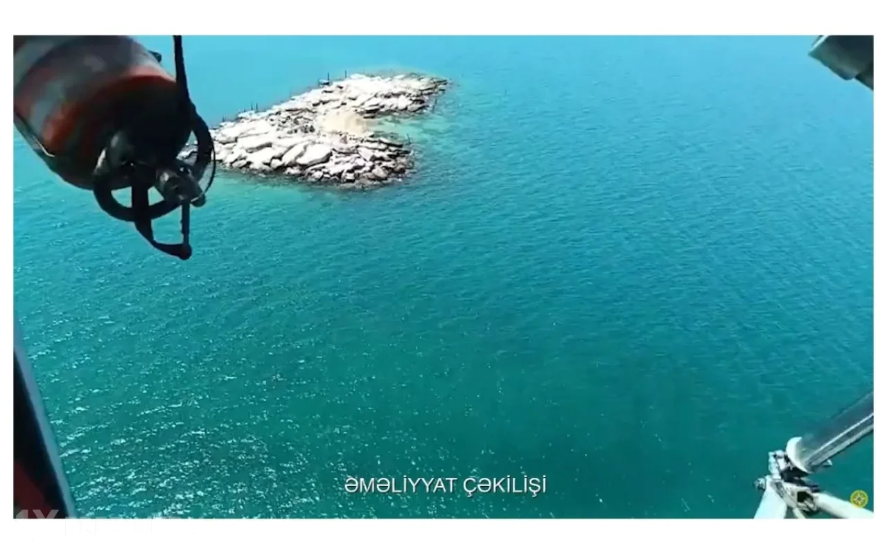 Dənizdə batan 19 yaşlı qızın axtarışlarına helikopter cəlb olundu - VİDEO