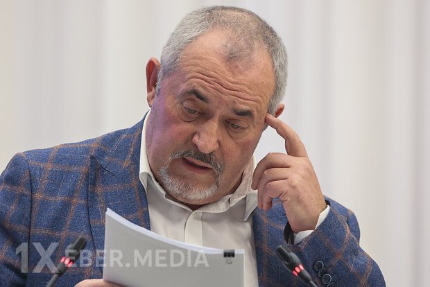 Siyasətçi Boris Nadejdin Rusiyadan çıxış qadağası aldığını bildirib