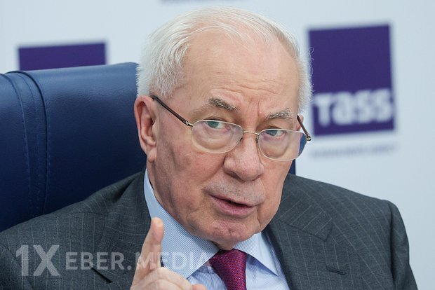 Azarov “karton maydanlar”ın təşkilatçısını açıqlayıb