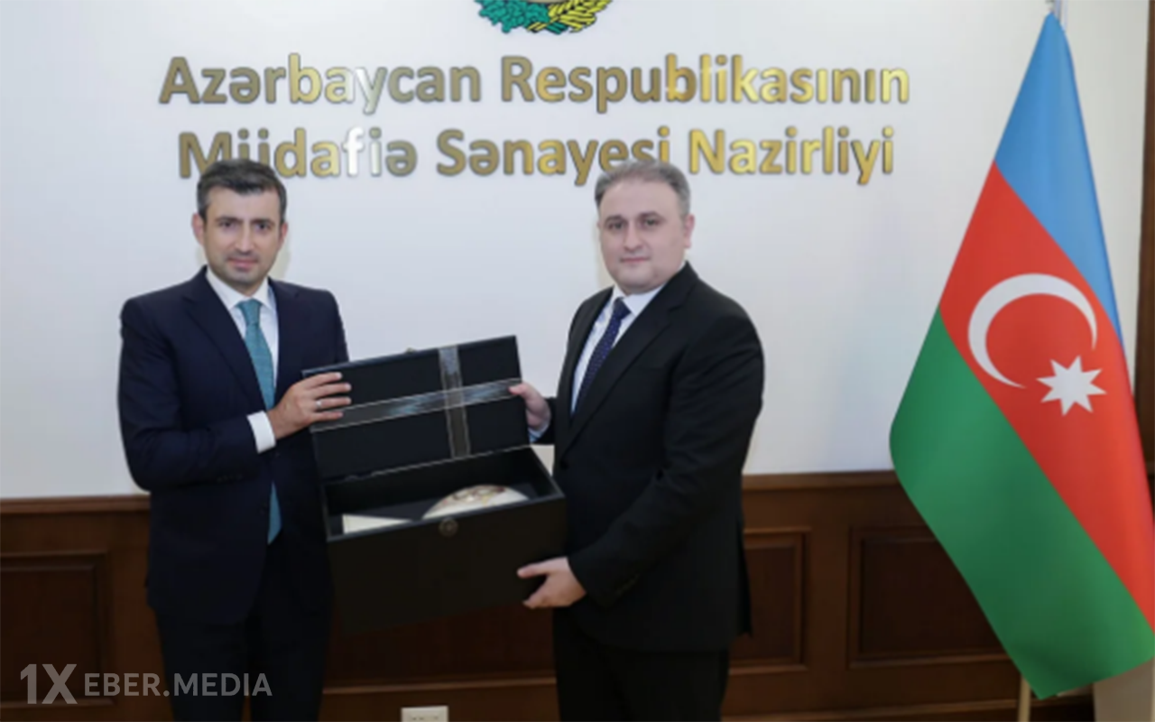 Vüqar Mustafayev Selçuk Bayraktarla görüşdü