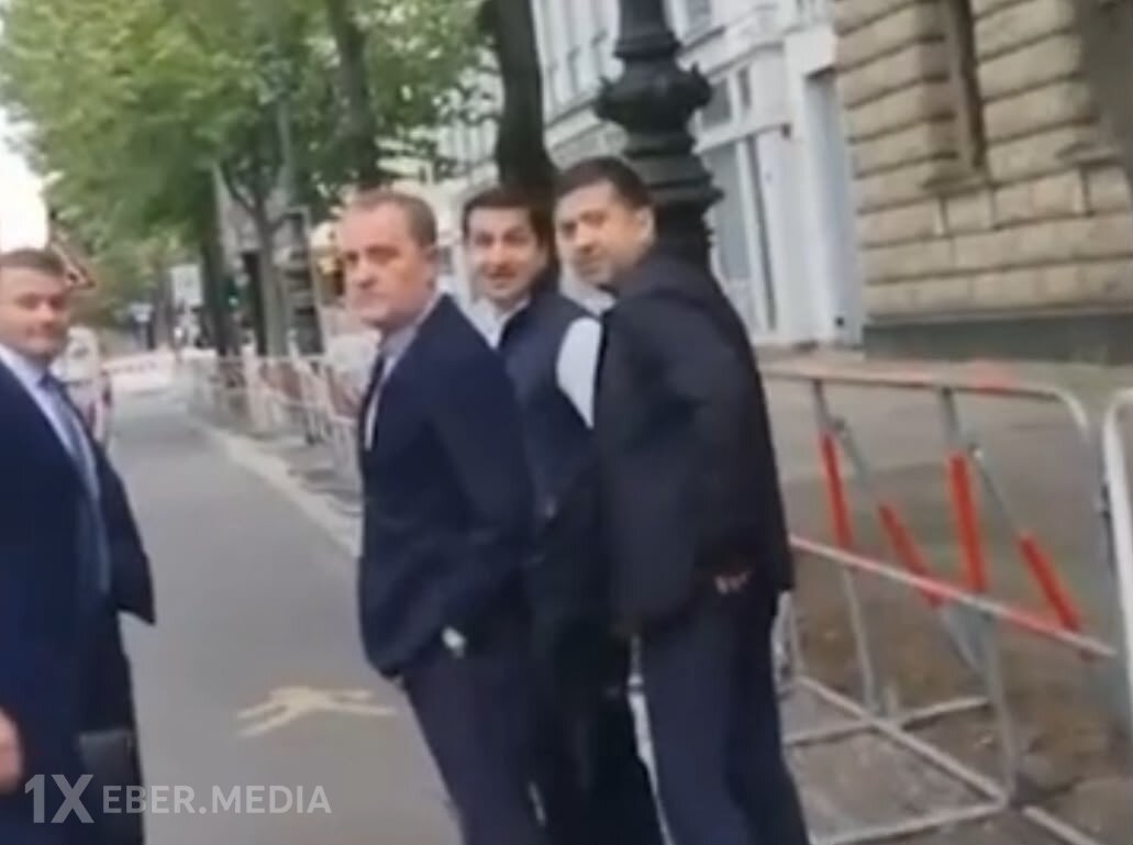 Almaniyada təxribat cəhdi: Ələmdar Bünyadov Hikmət Hacıyev və Ceyhun Bayramova yaxınlaşdı-VİDEO