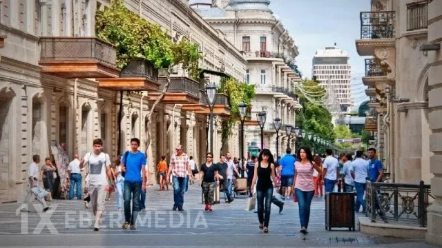 Azərbaycan əhalisinin sayı artıb