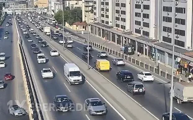 11 istiqamətdə tıxac var - SİYAHI