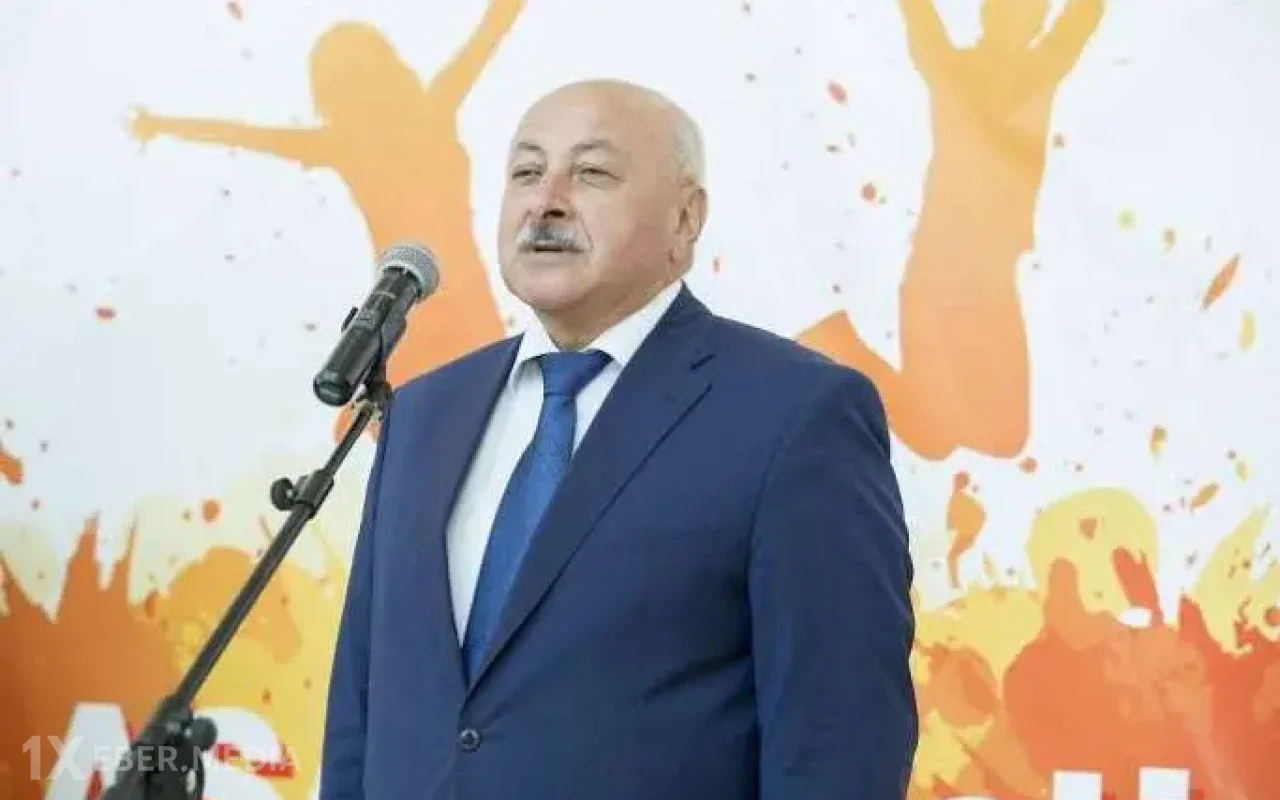 İcra başçısını təhqir edən şəxs həbs olundu