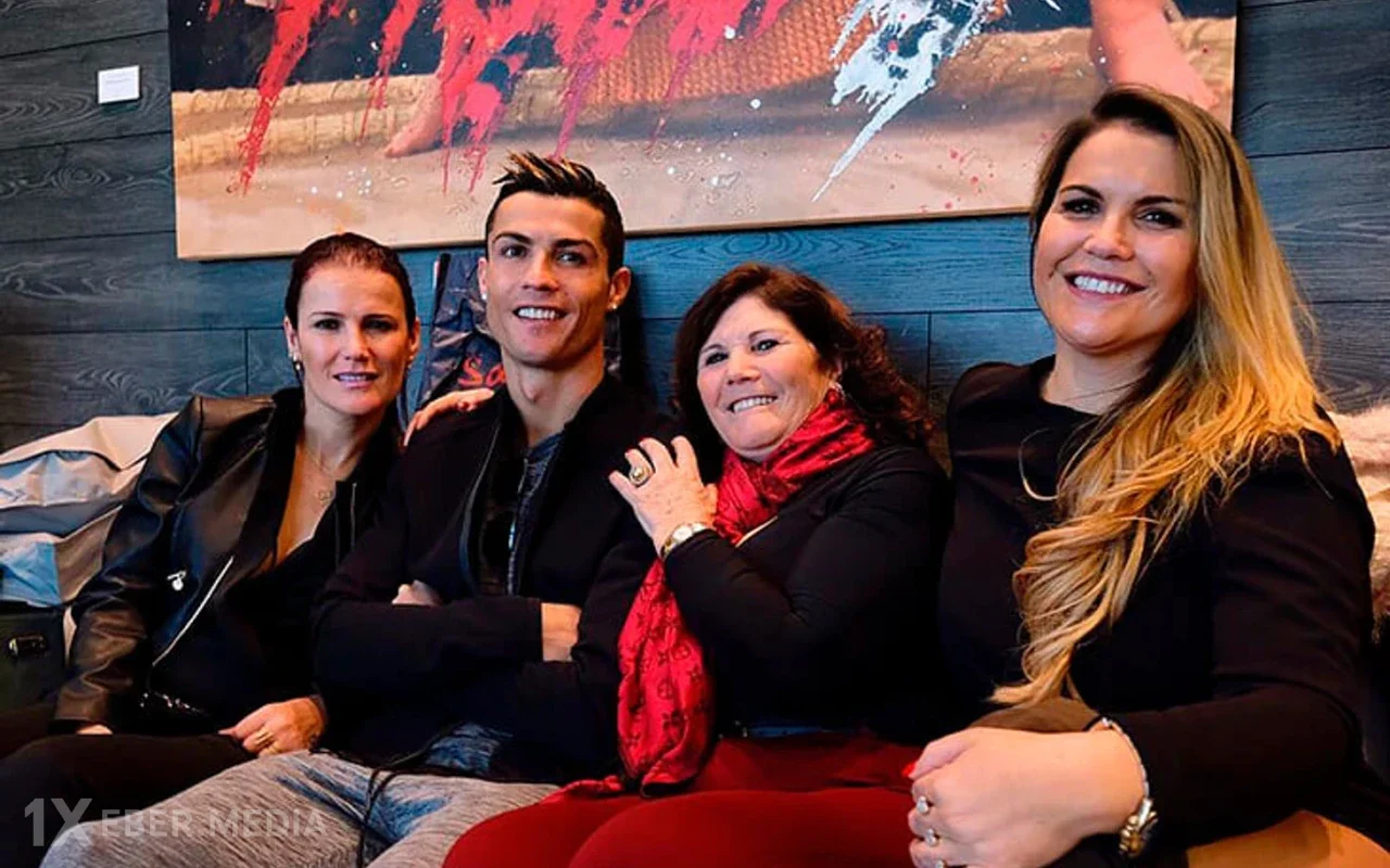 Ronaldonun ailəsi onun toyunda iştirak etməyib