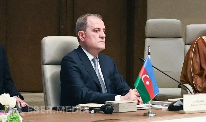Ceyhun Bayramov Ukraynaya getdi