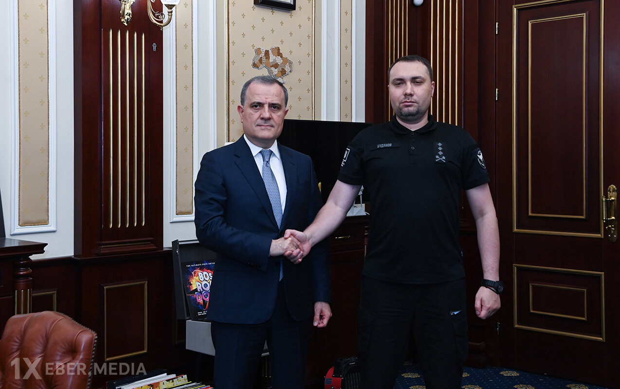 Bayramov Zelenskinin yaxın adamı ilə görüşdü