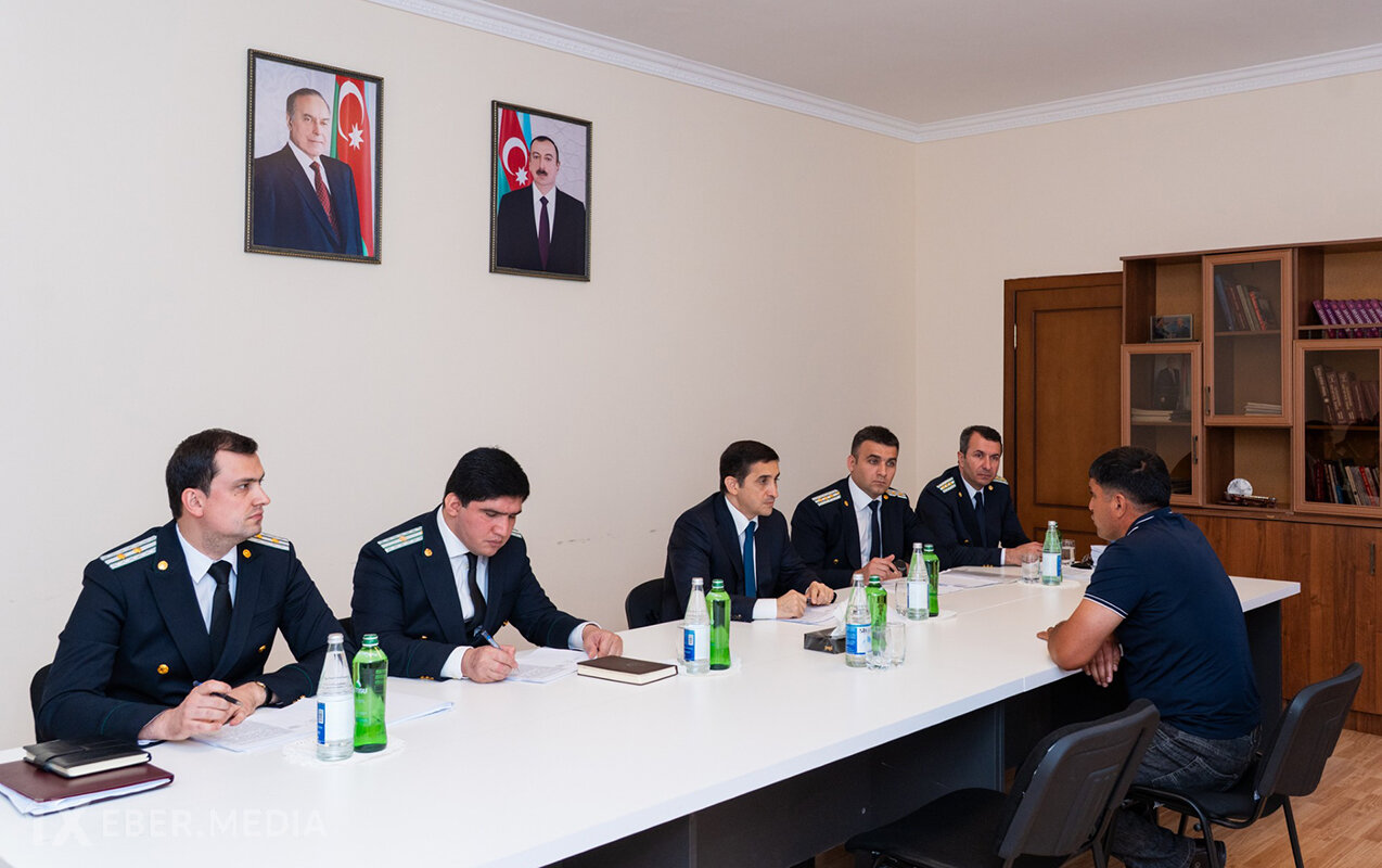Nazir Lerikdə vətəndaşları qəbul etdi