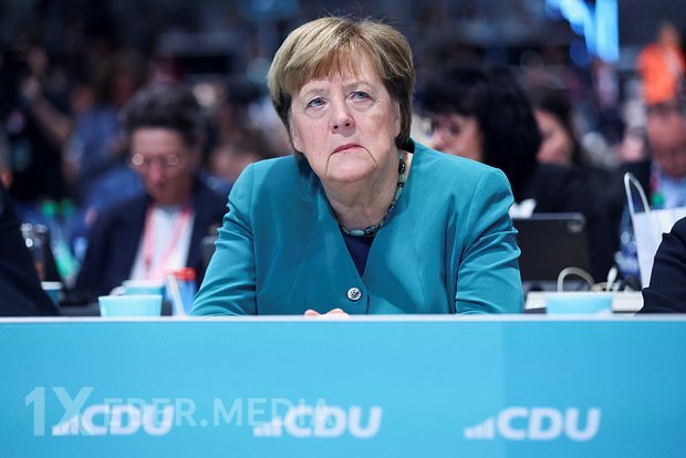Vovan və Leksus: Merkel Minsk razılaşmaları ilə bağlı etiraf edib
